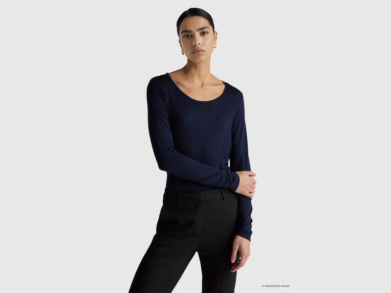 Maglietta slim fit in viscosa stretch