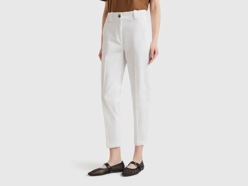 Pantaloni slim fit