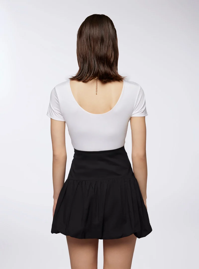 T-shirt con coppe interne