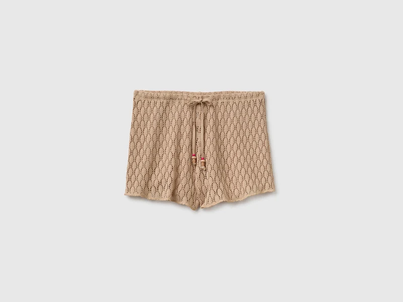 Shorts traforati