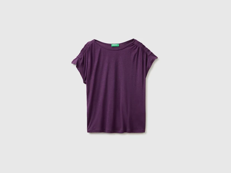 T-shirt con arriccio
