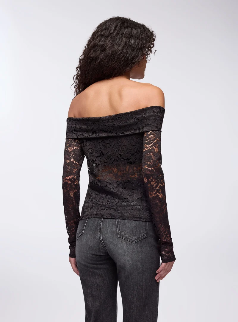 Maglia in pizzo con spalle scoperte