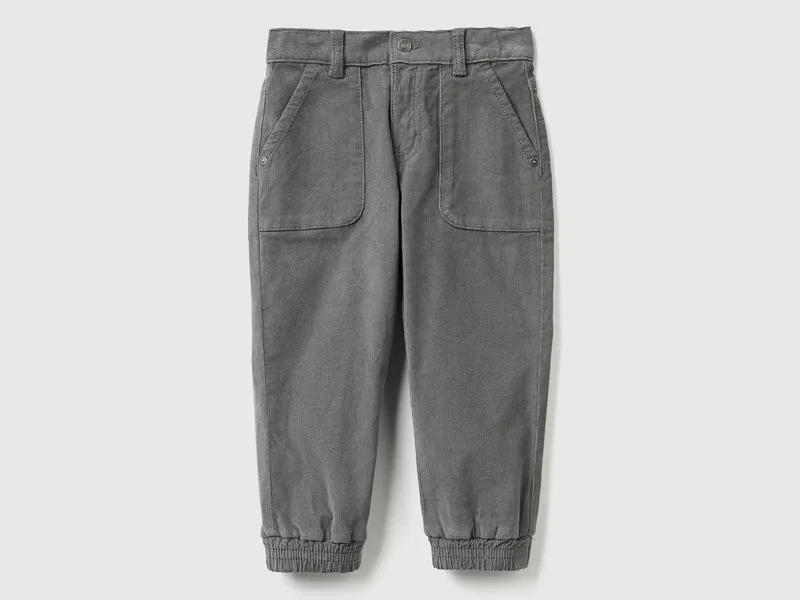 Pantaloni in velluto stretch