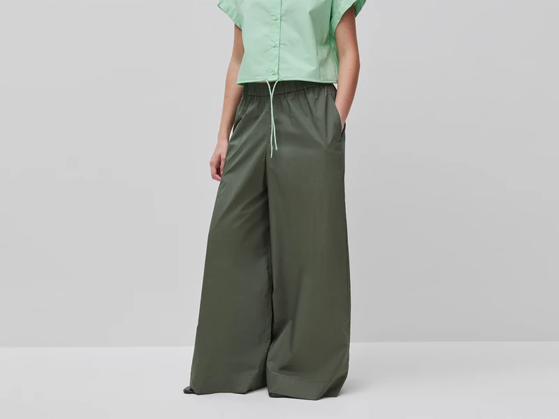 Pantaloni ampi in puro cotone