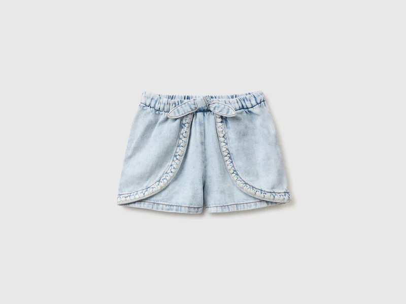Shorts in denim con nodo