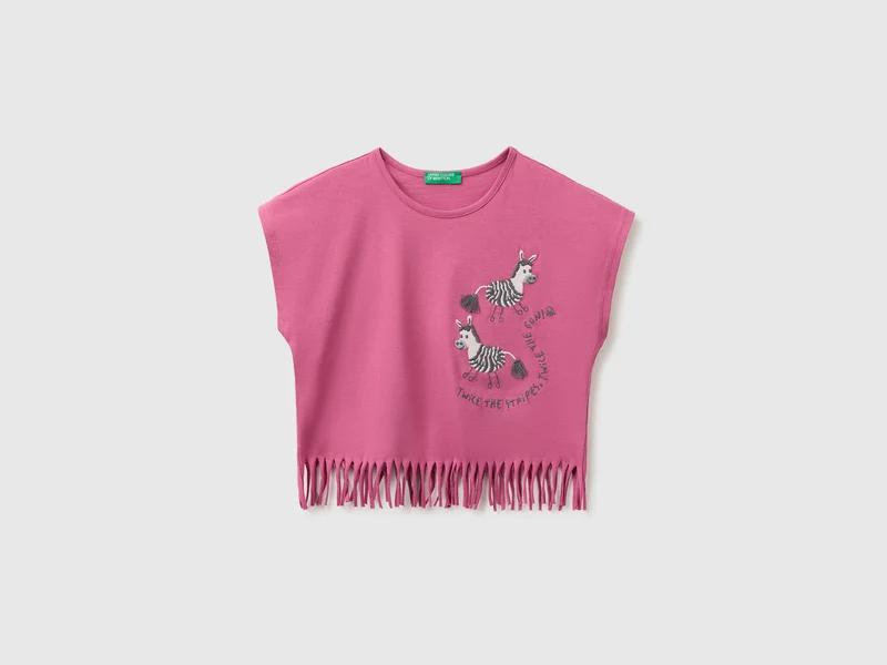 T-shirt con frange e ricamo