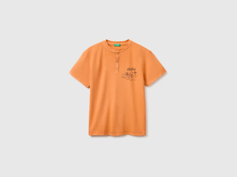 T-shirt serafino con stampa