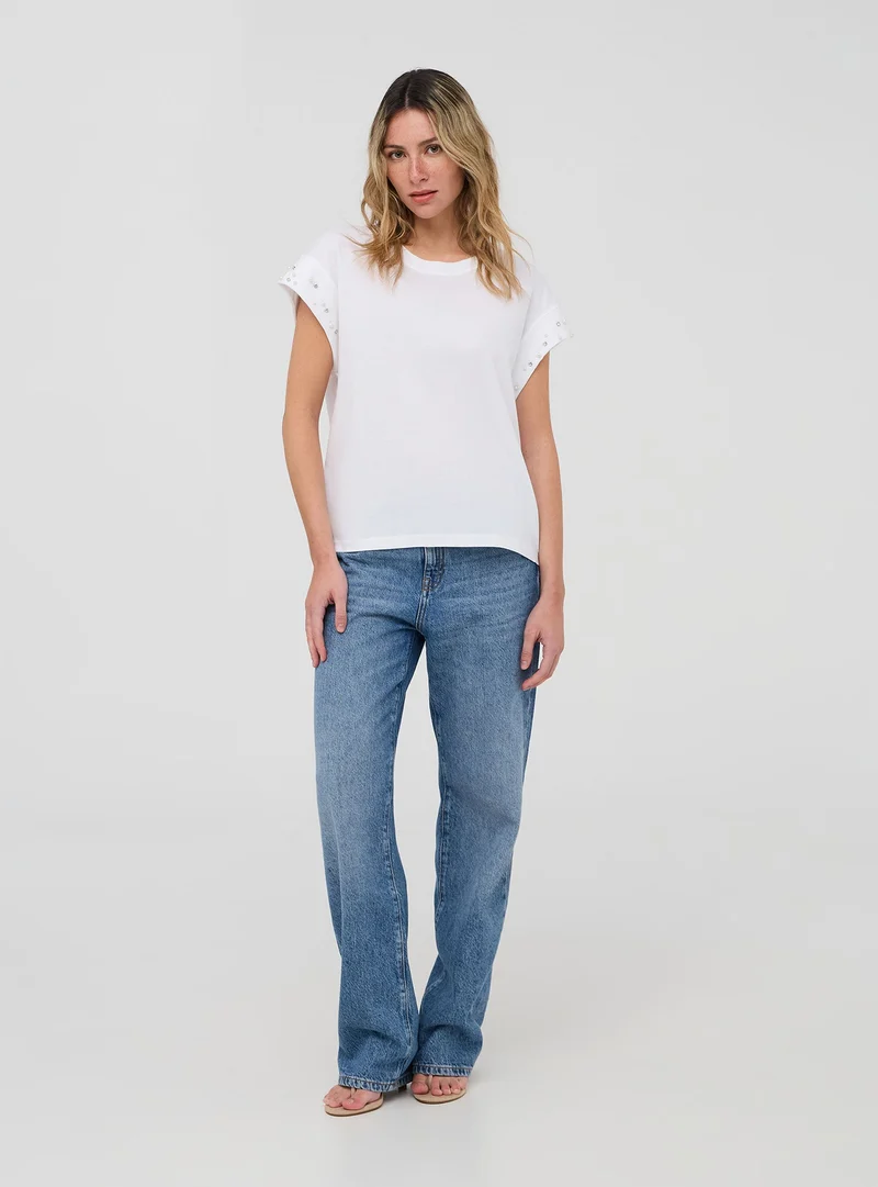 T-shirt con perle e strass