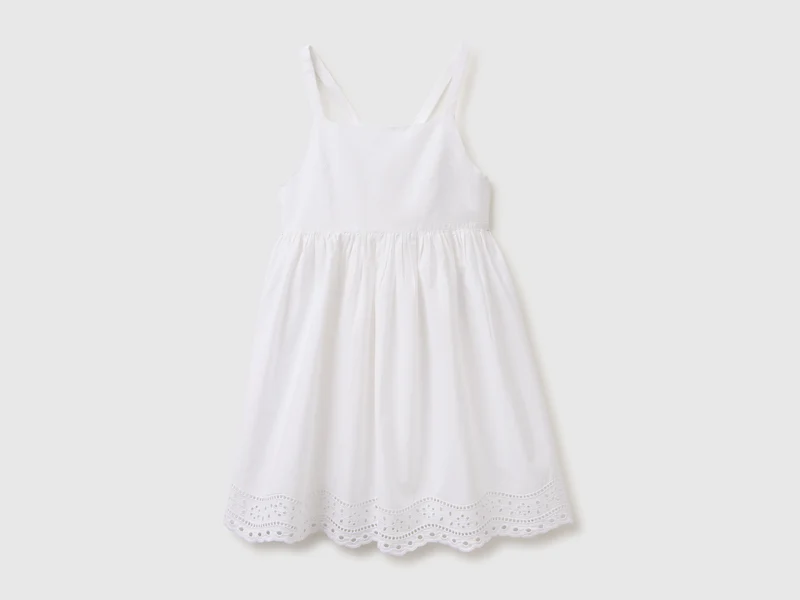Abito con pizzo sangallo
