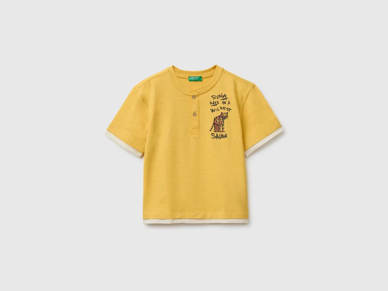 T-shirt serafino con stampa