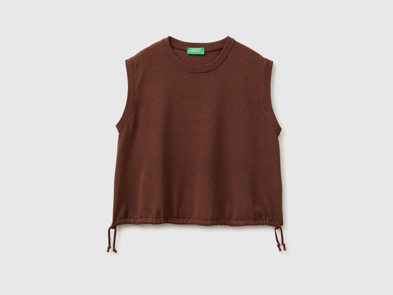 Maglia smanicata in misto lino