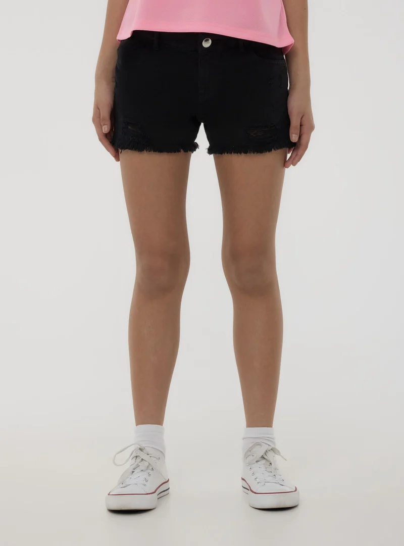 Shorts con strappi
