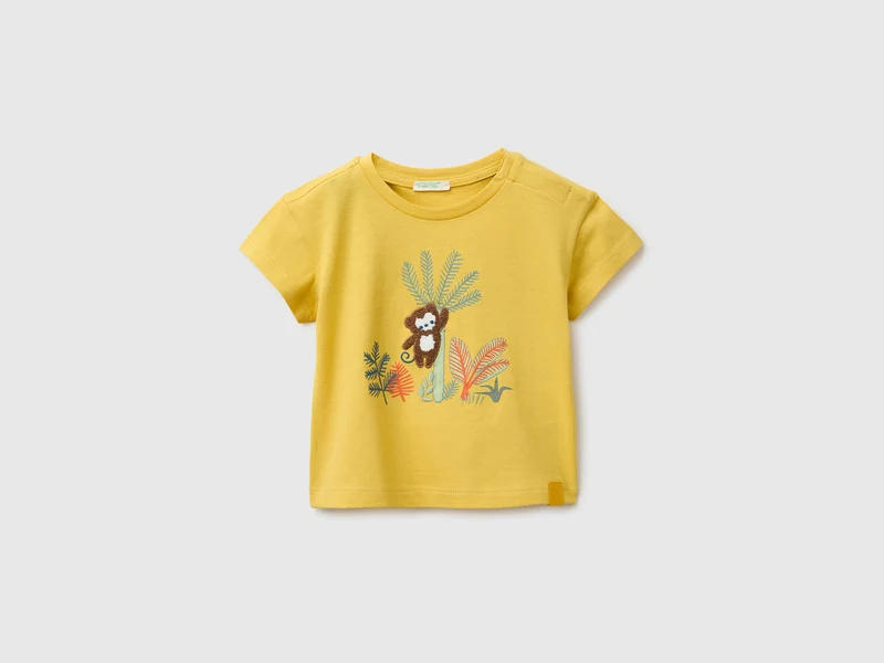 T-shirt con stampa e ricamo