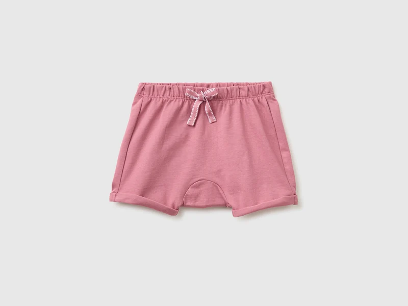 Shorts con ricamo animaletto