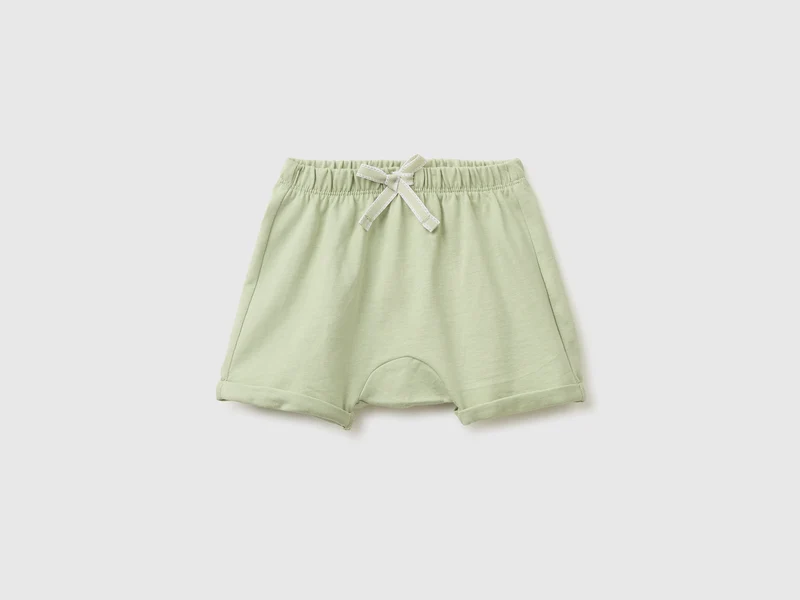 Shorts con ricamo animaletto