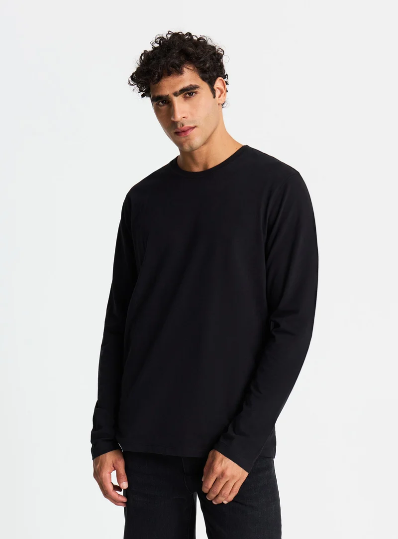 T-shirt manica lunga a tinta unita