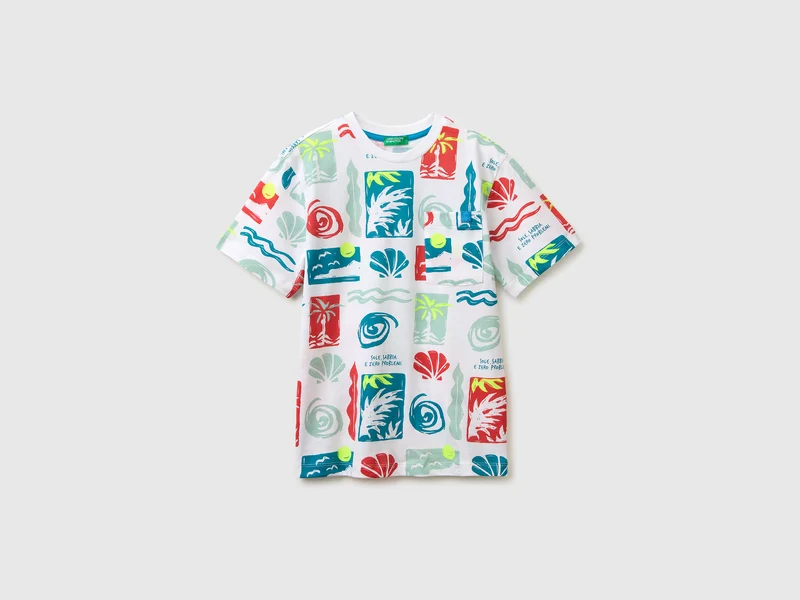 T-shirt stampata con taschino