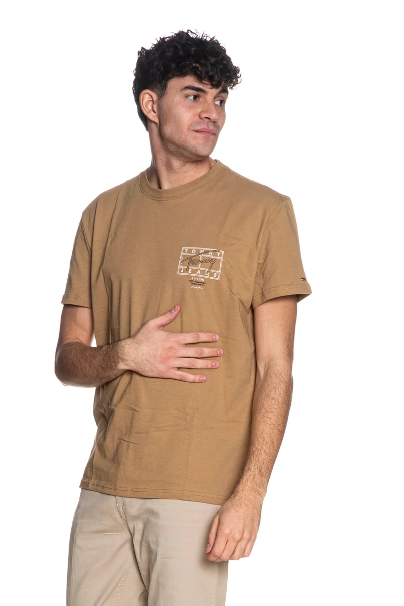 T Shirt Tommy Hilfiger Tjm Reg Sign Spray Text Tee Da Uomo Sabbia Scuro