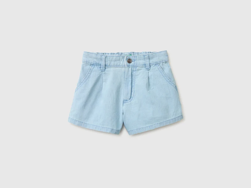 Shorts in chambray con pinces