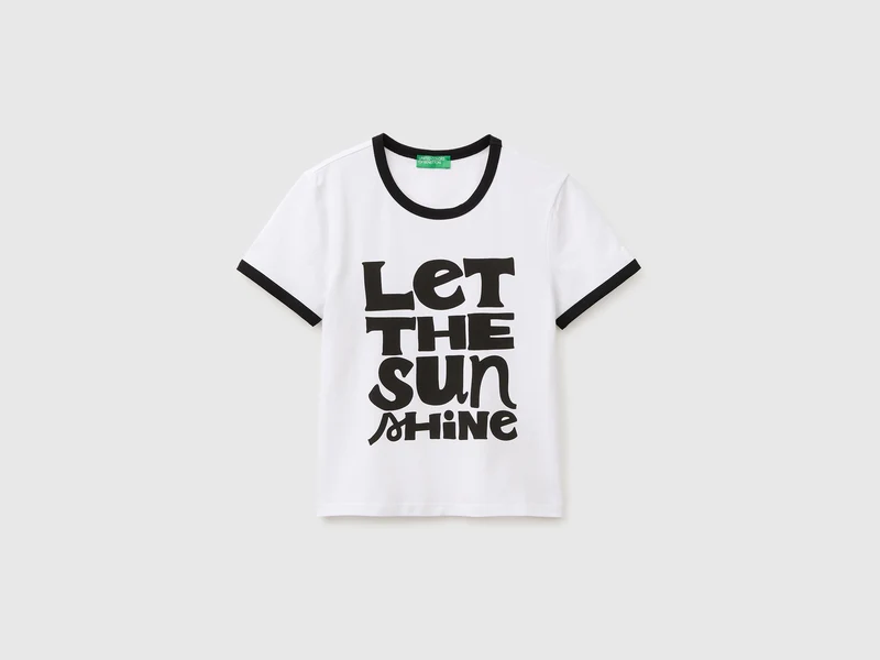 T-shirt con stampa lettering
