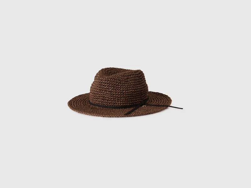 Cappello intrecciato