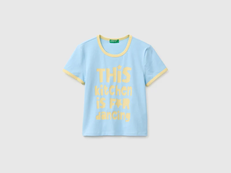 T-shirt con stampa lettering