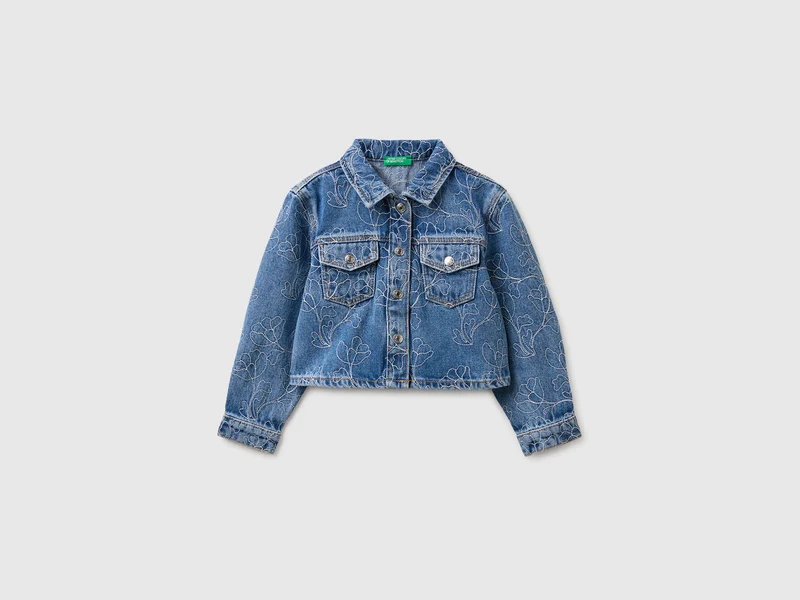 Giubbino di jeans con ricami