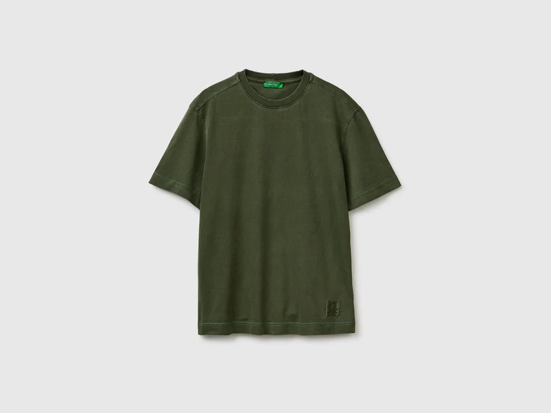 T-shirt con tintura a pigmento