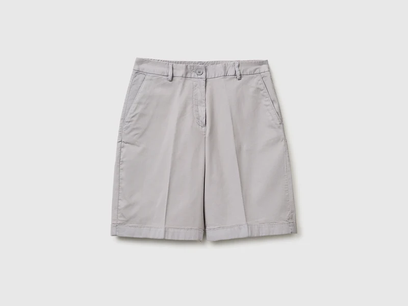 Bermuda con risvolto regular fit