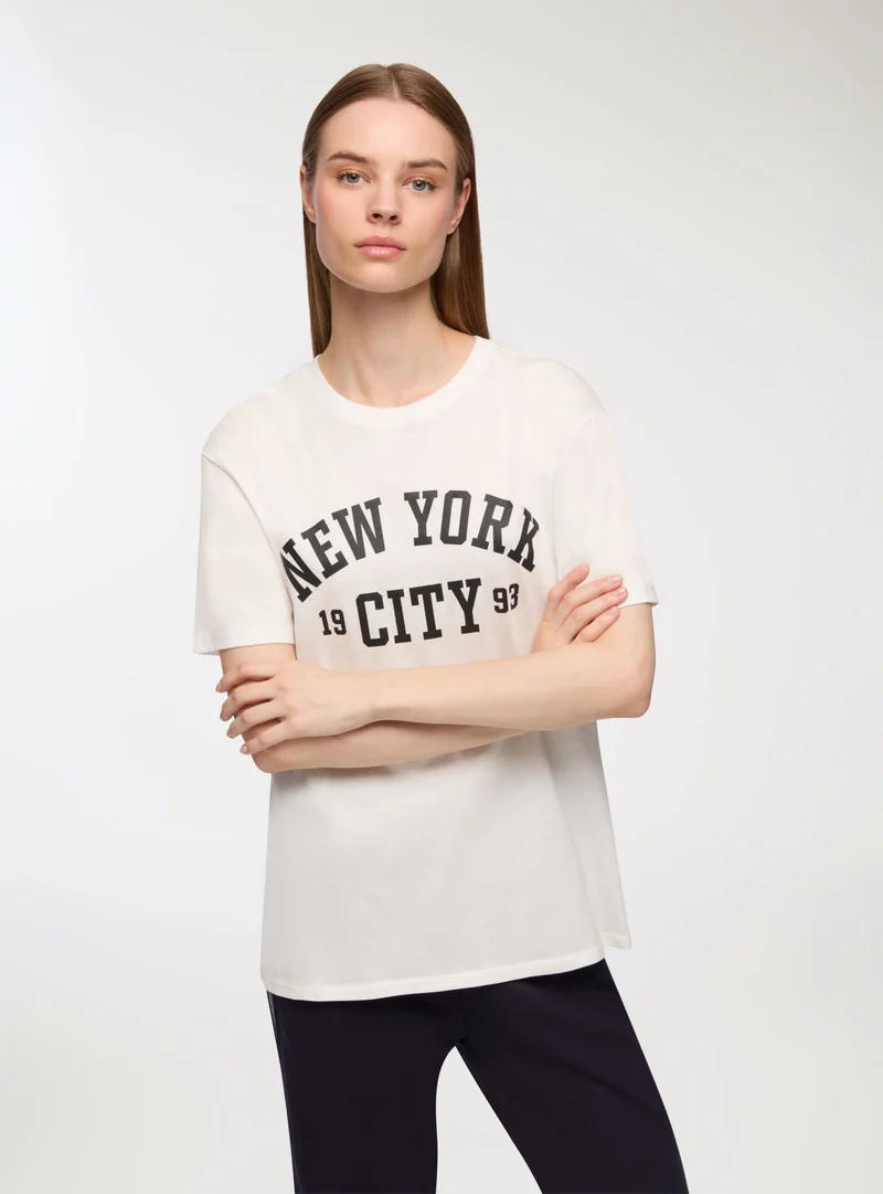 T-shirt ampia stampa college