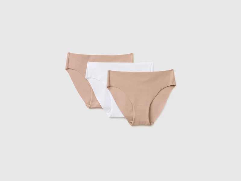 Tre slip invisibili in cotone super stretch