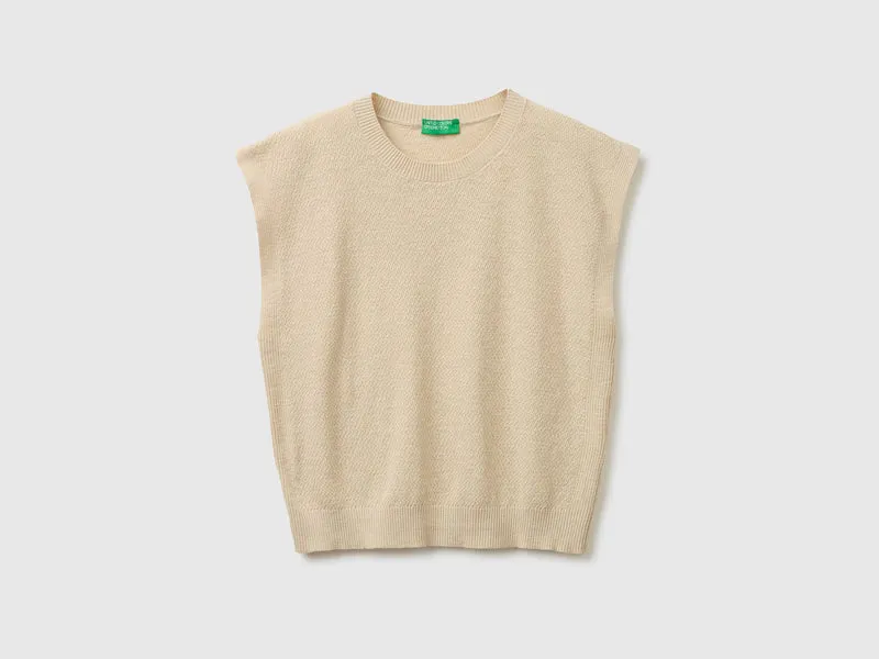 Maglia smanicata in misto lino