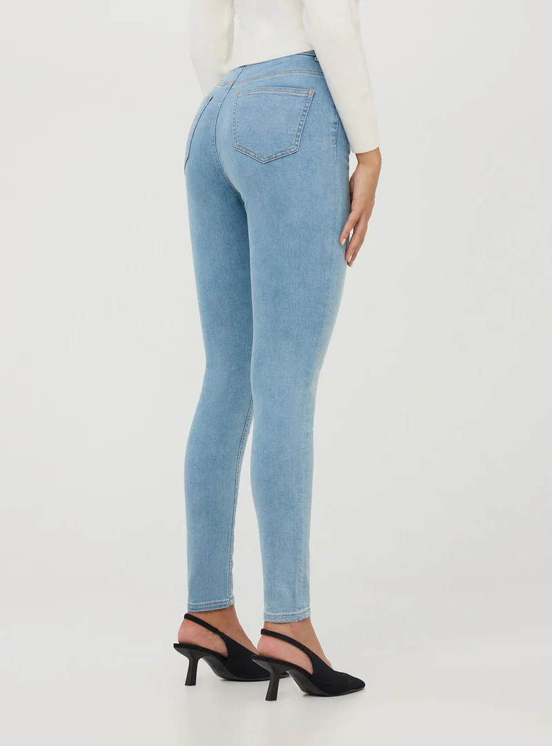 Jeans skinny a vita alta