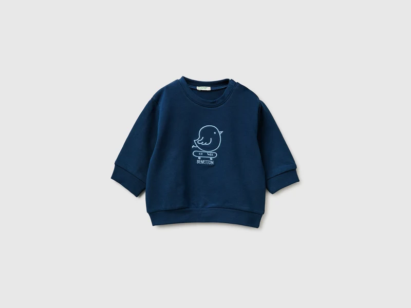 Felpa con patch animaletto