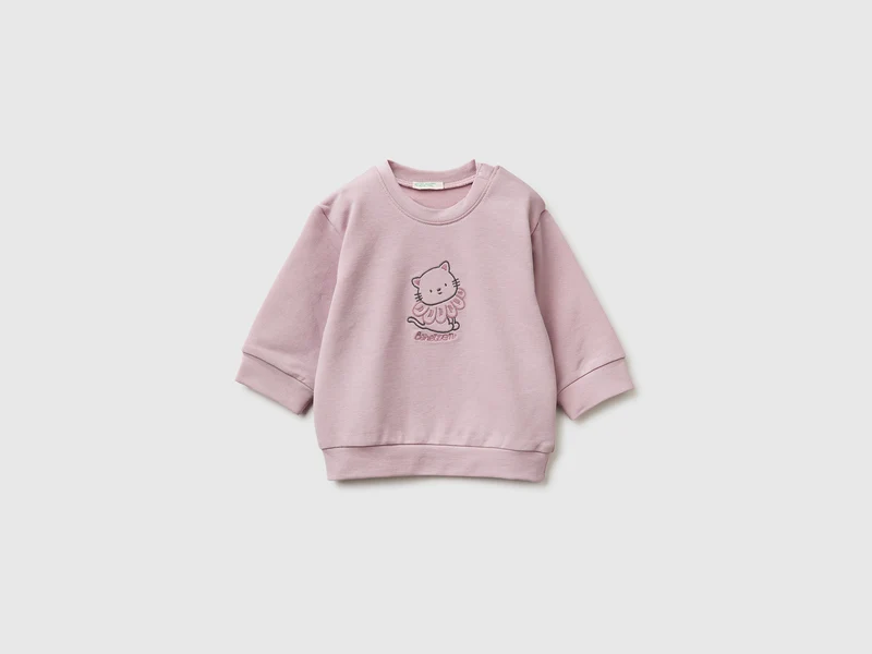Felpa con patch animaletto