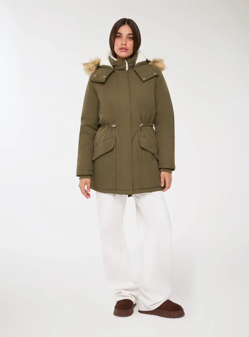 Parka con interno in montone sintetico