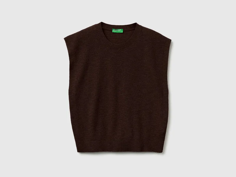 Maglia smanicata in misto lino