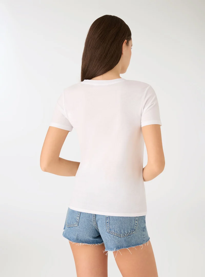 T-shirt con stampa effetto laminata