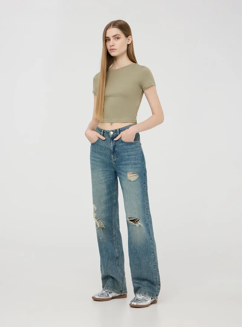 T-shirt crop aderente tinta unita