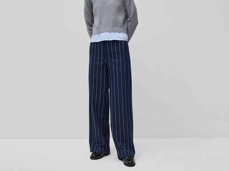 Pantaloni gessati gamba larga