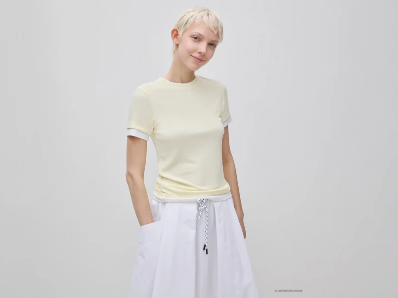 T-shirt slim fit a costine