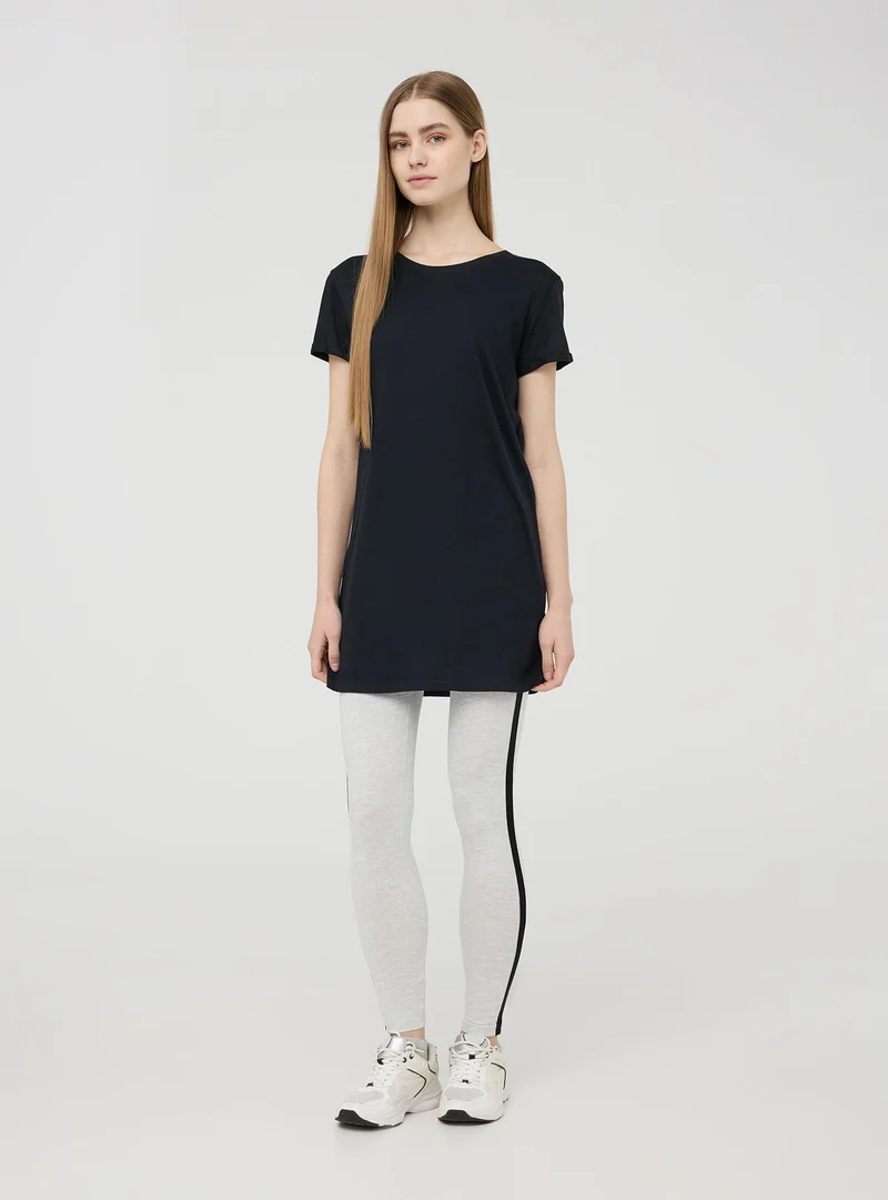 T-shirt maxi a tinta unita