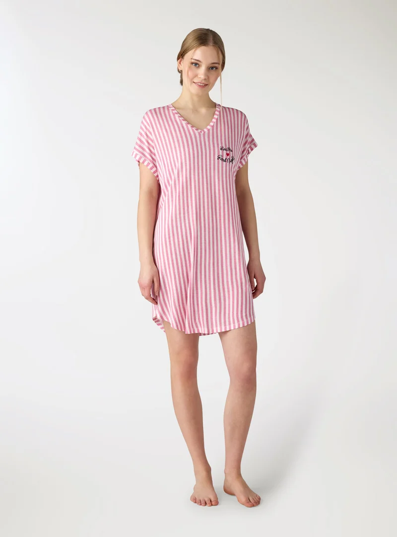 T-shirt maxi Pigiama a righe