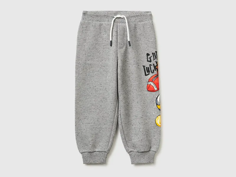 Joggers over fit con stampa