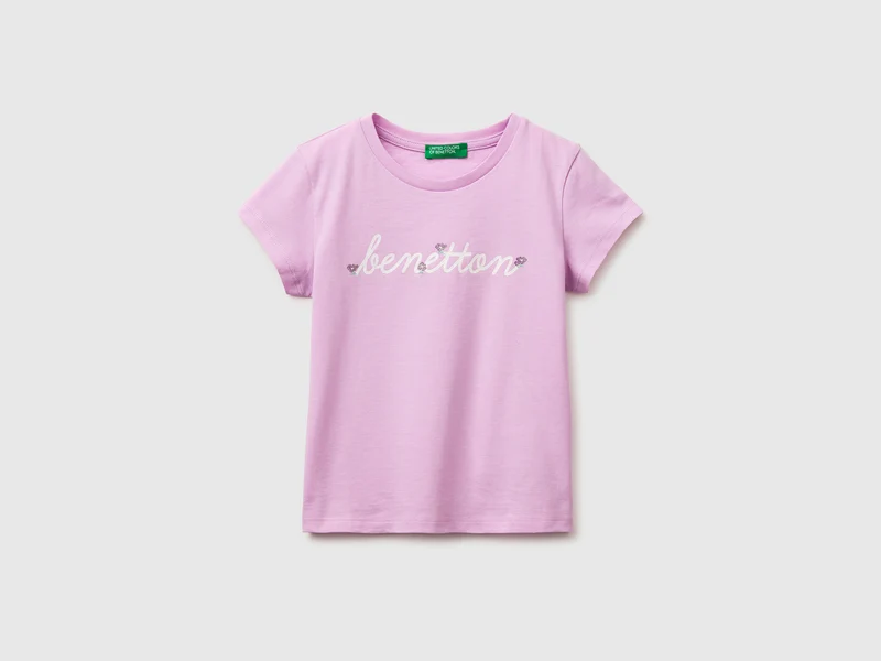 T-shirt con stampa glitter