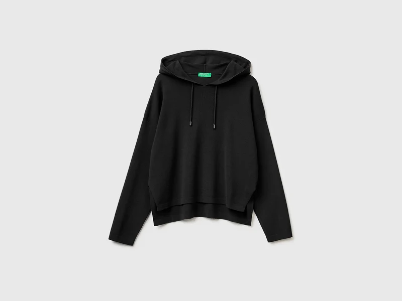 Maglia over fit con cappuccio