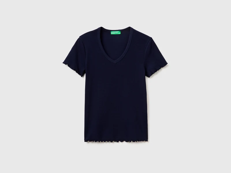 T-shirt scollo a V a costine