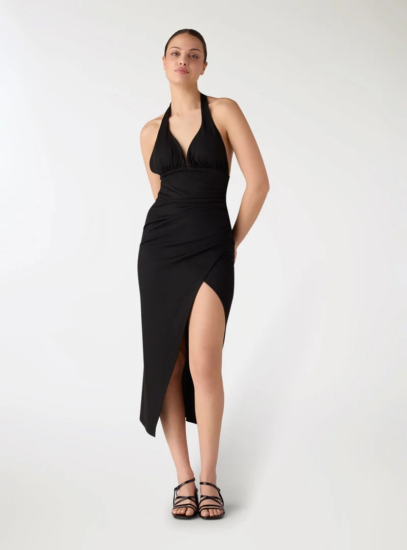 Vestito lungo halterneck con coppe e spacco