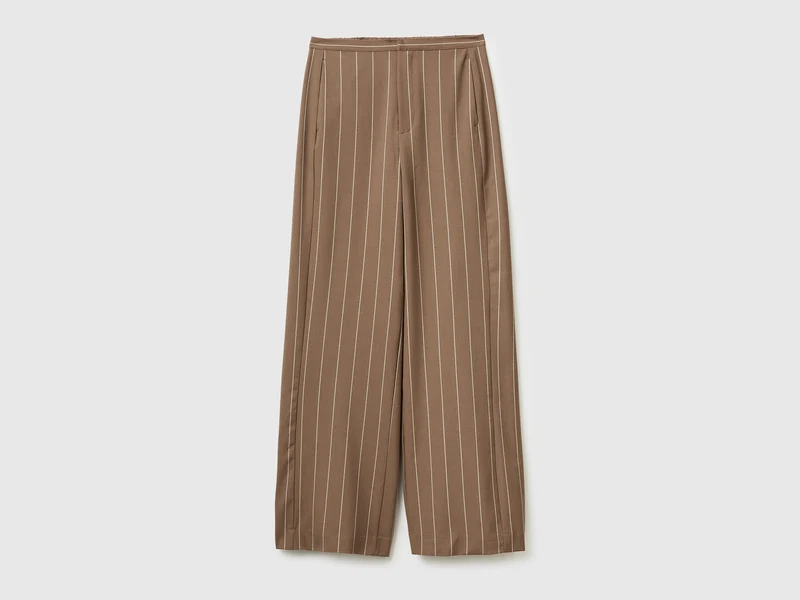 Pantaloni gessati gamba larga