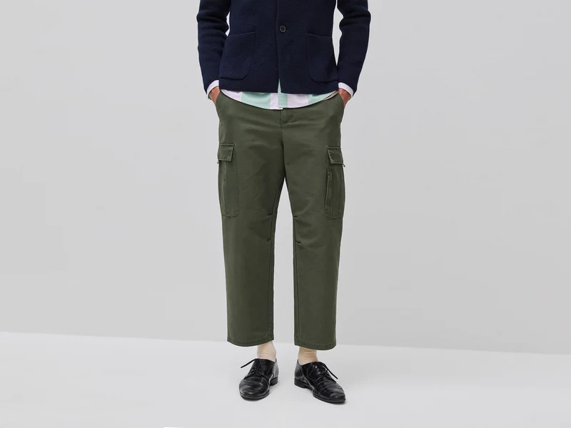 Pantaloni cargo in cotone délavé